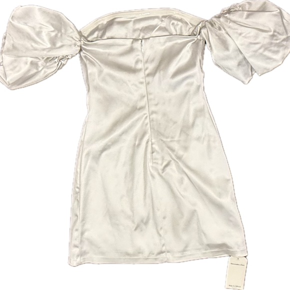 Abercrombie & Fitch, White Mini Dress. Brand new with tags! - Picture 4 of 12